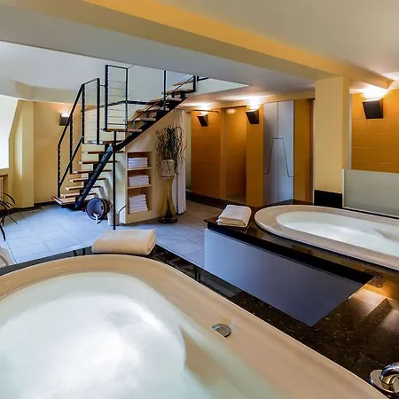 Hotel Res Rev 